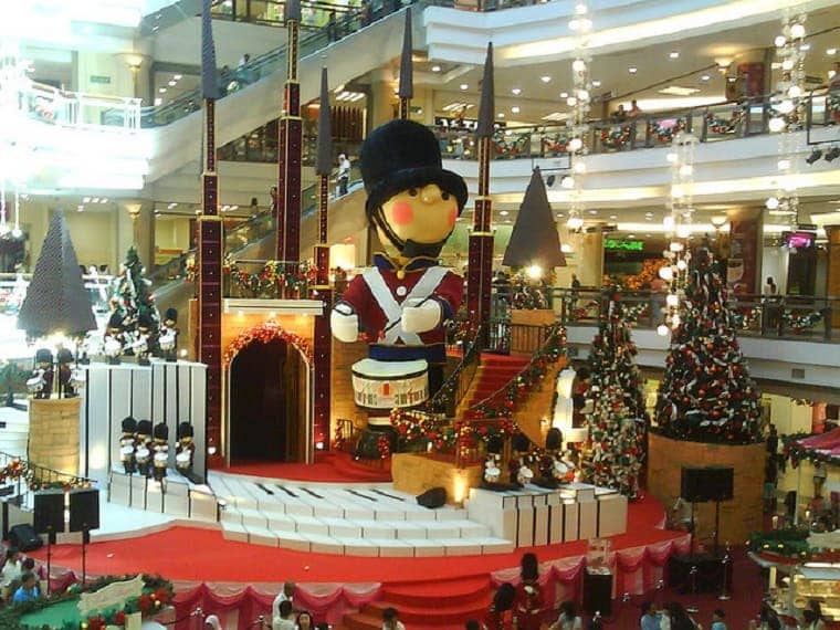 Christmas traditions - mall decorations